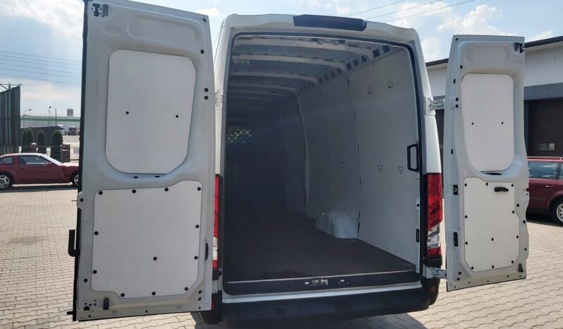 Iveco Daily Dostawczy full