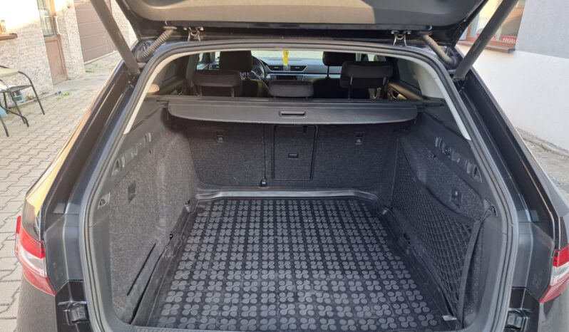 Skoda Superb full